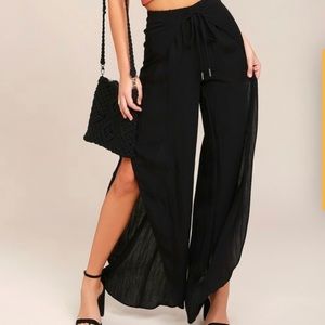 Lulus Wide Legged Pants